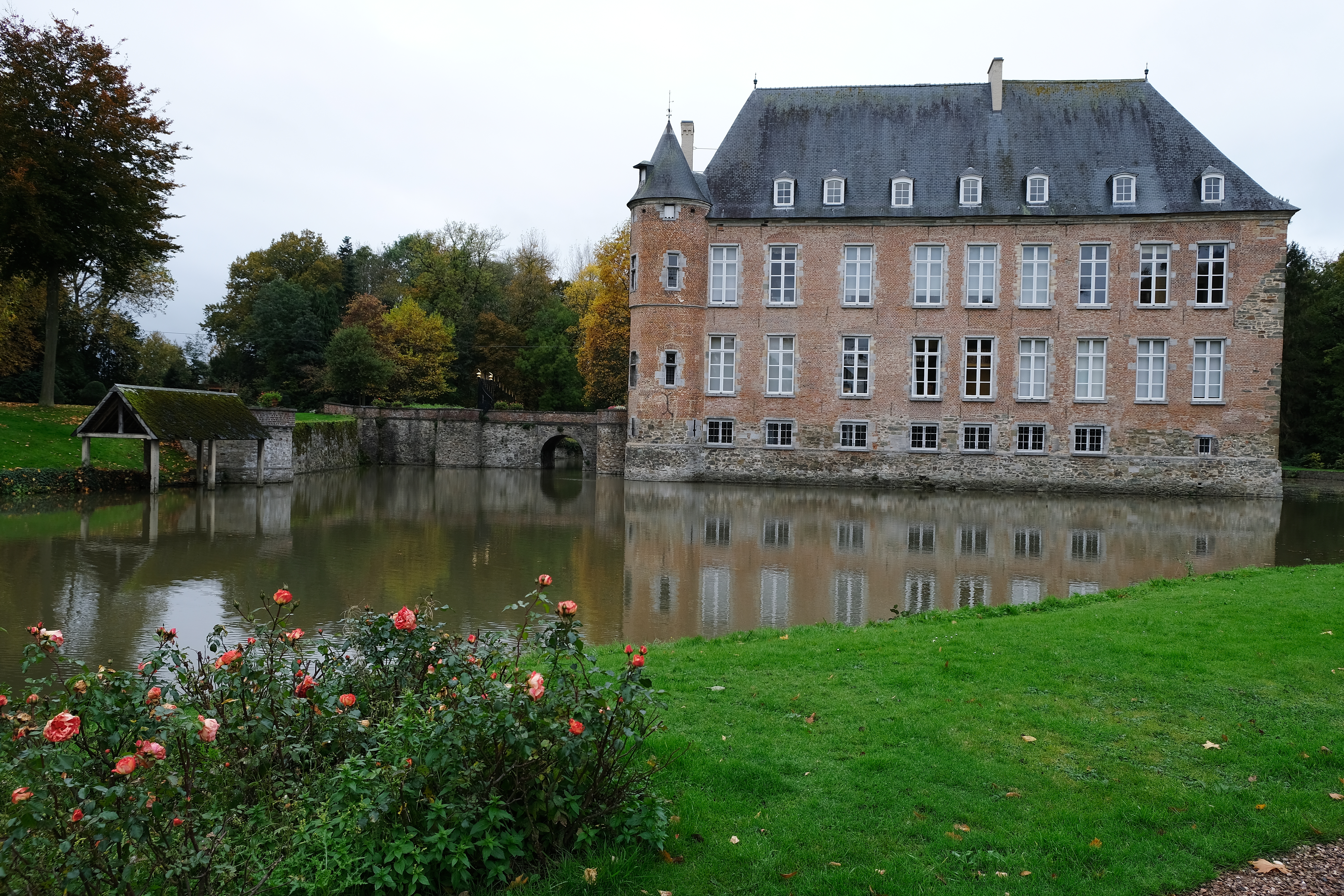 Parc du Château-Braine-le-Château-Vue du château