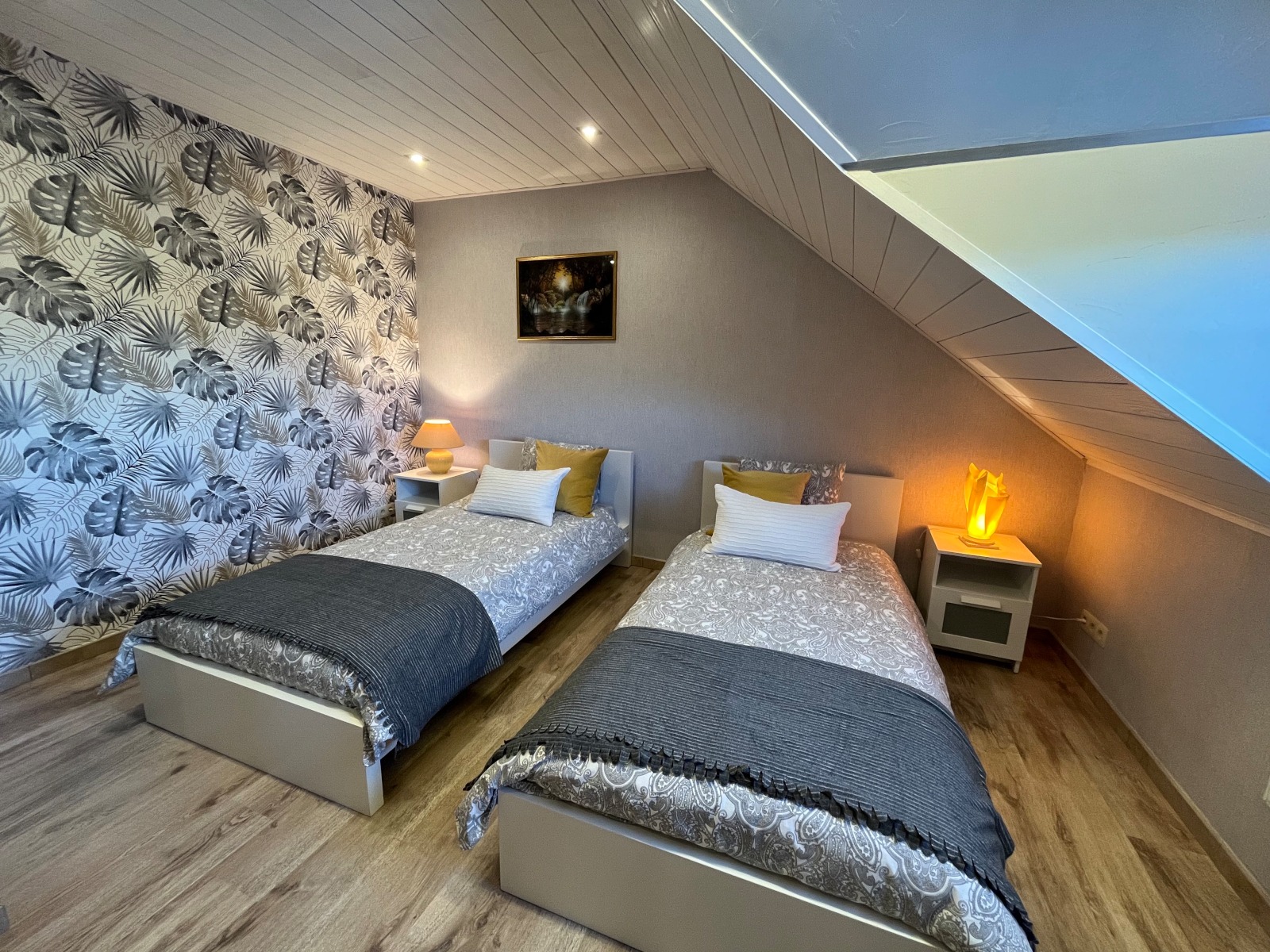 Room with 2 separate beds at Le Monciat bed and breakfast in Ollignies