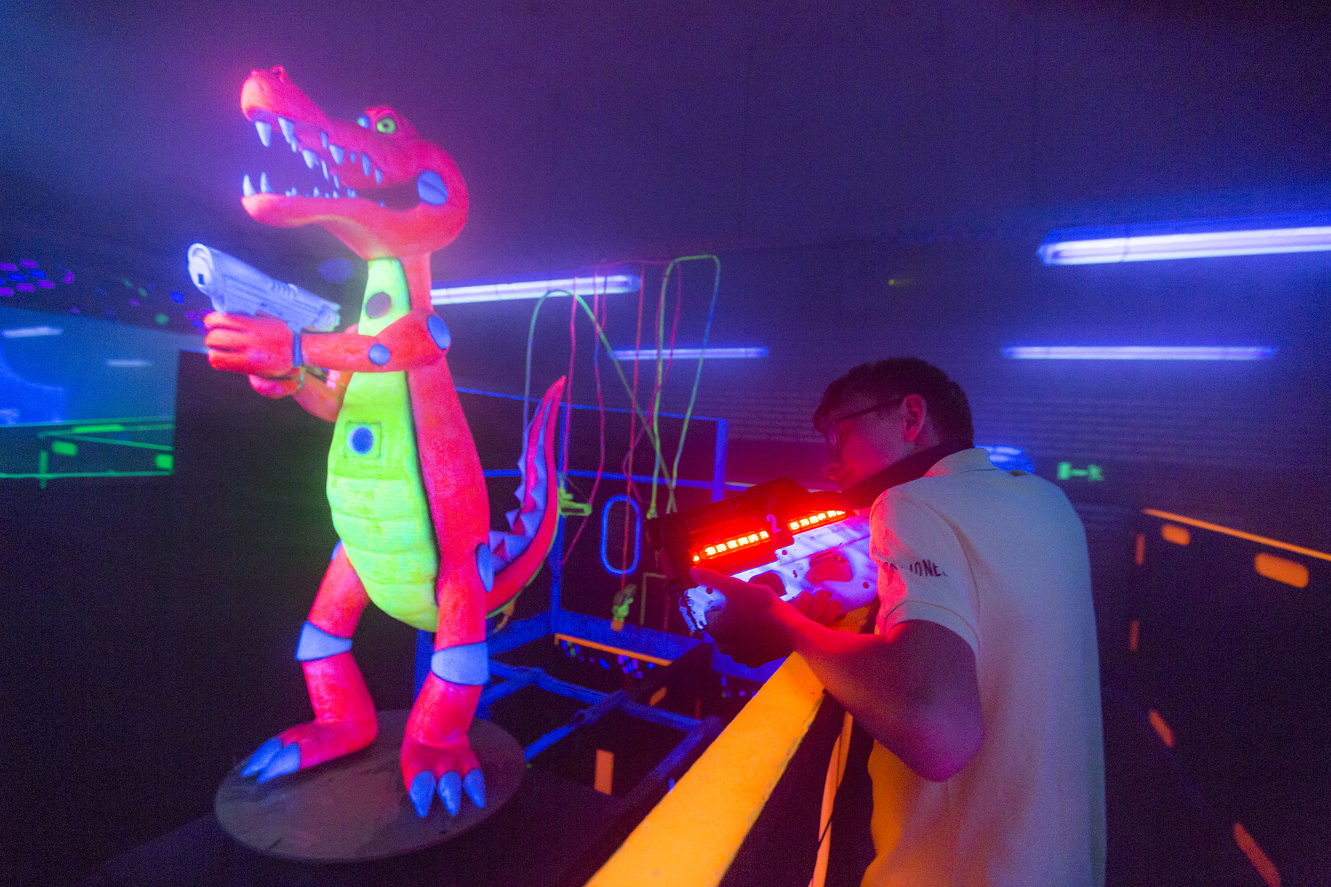 attraction laser game au parc du crocodile rouge
