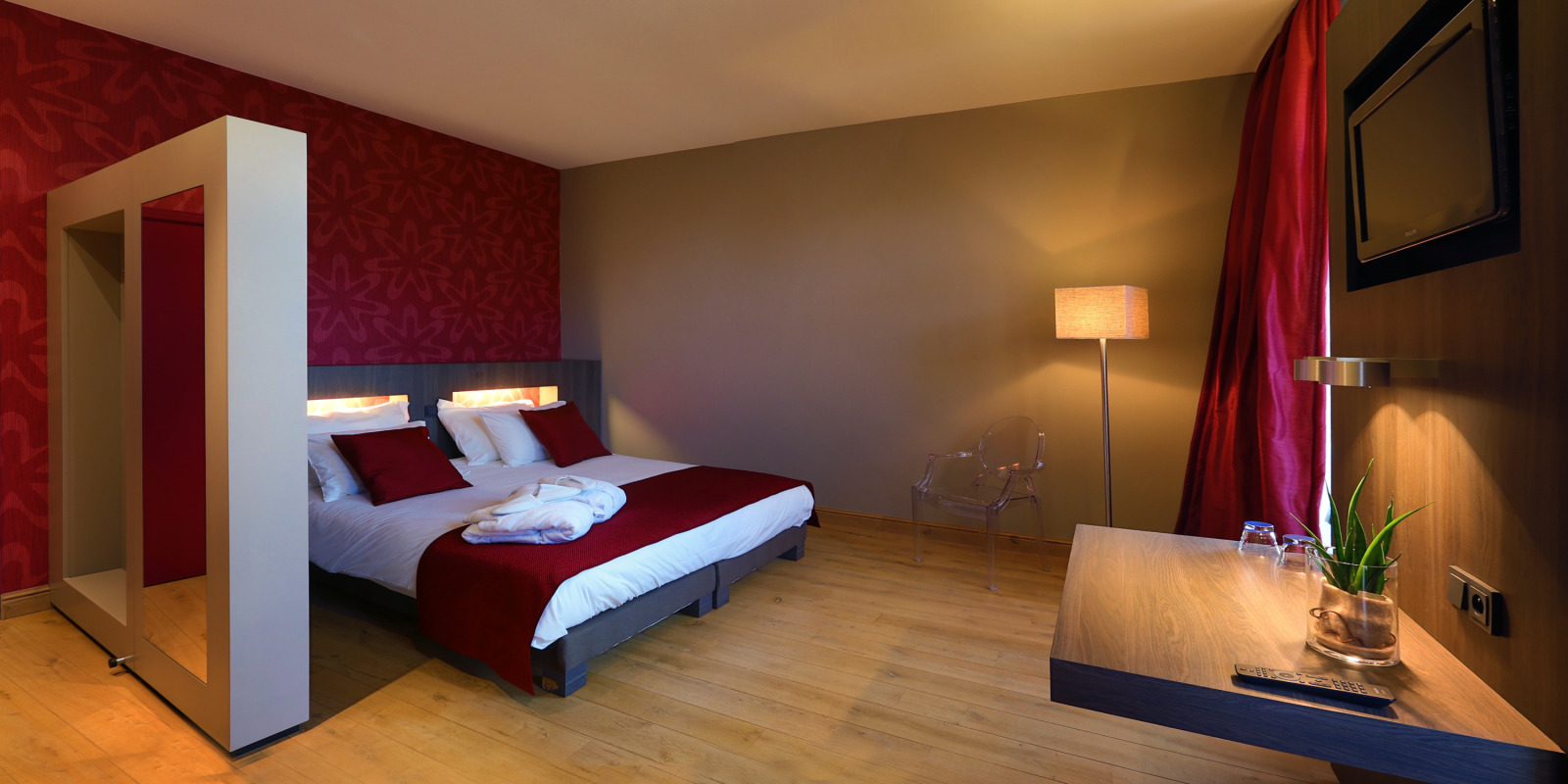 Ansicht eines Zimmers im Hotel - Domaine d'Arondeau in Roucourt in der Provinz Hennegau