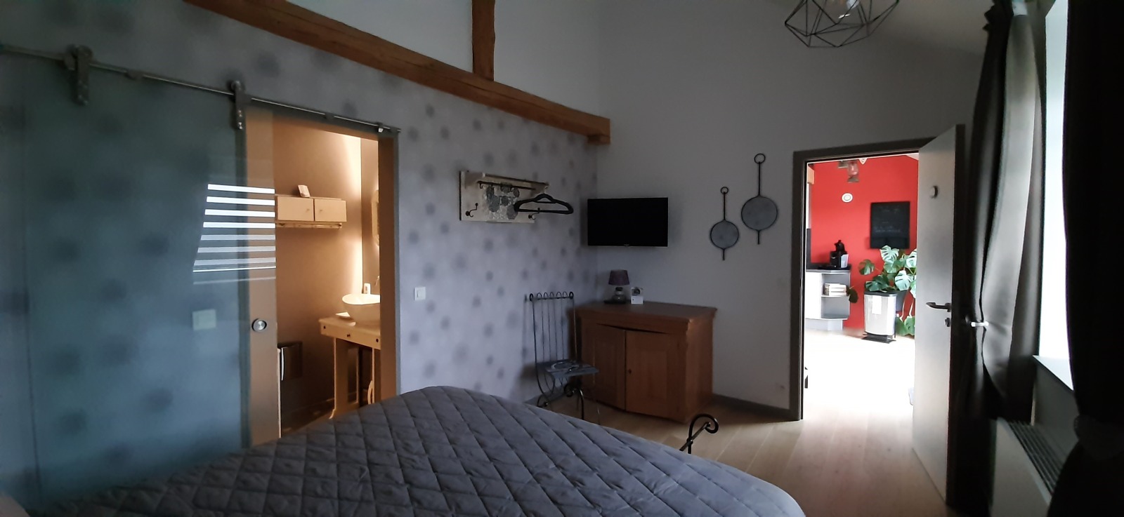 Blick auf das Zimmer der Ferienunterkunft Au Chat'rme des Blanches Pierres in Francorchamps