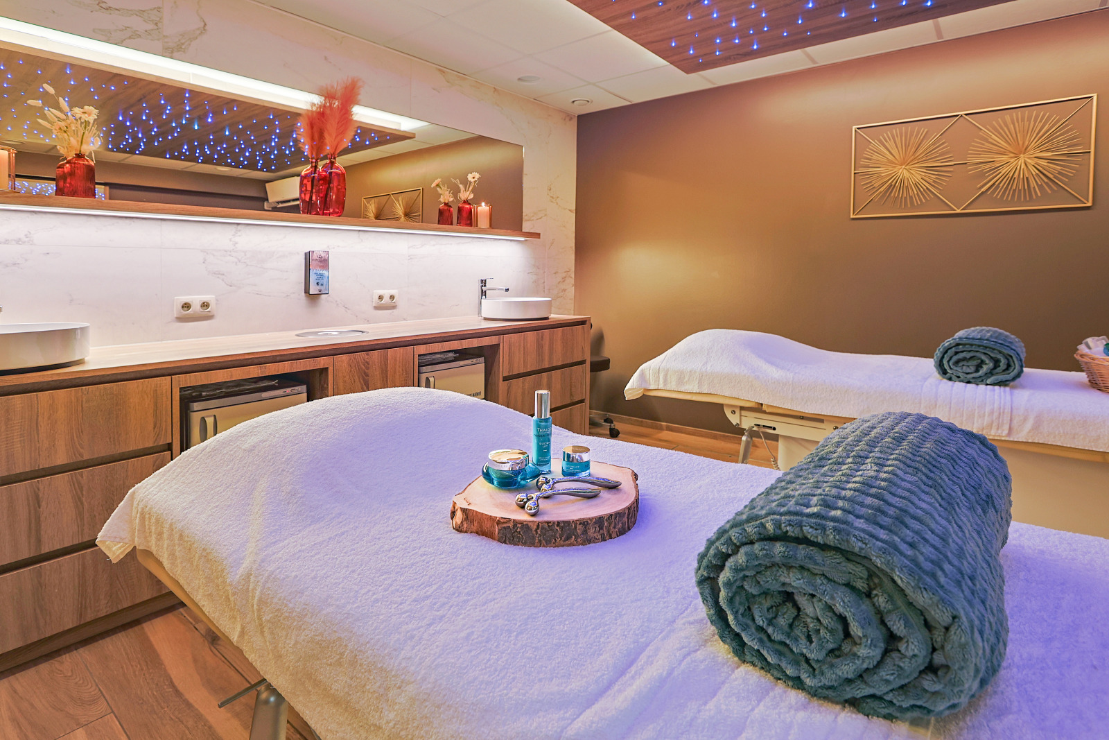 Interior of the cabin for duo treatments