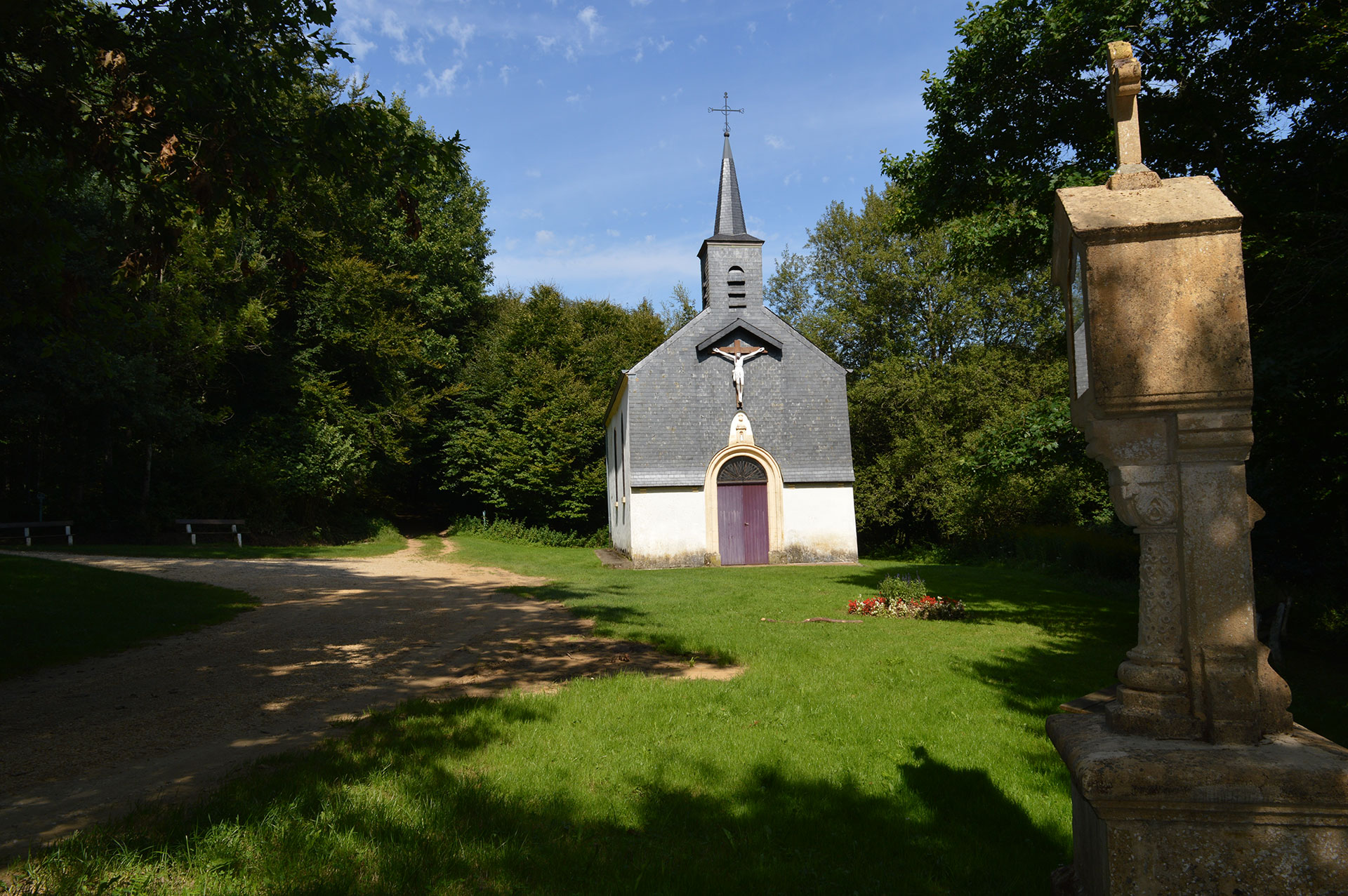 Ancien ermitage - Wachet - chemin de croix - Wallonie insolite