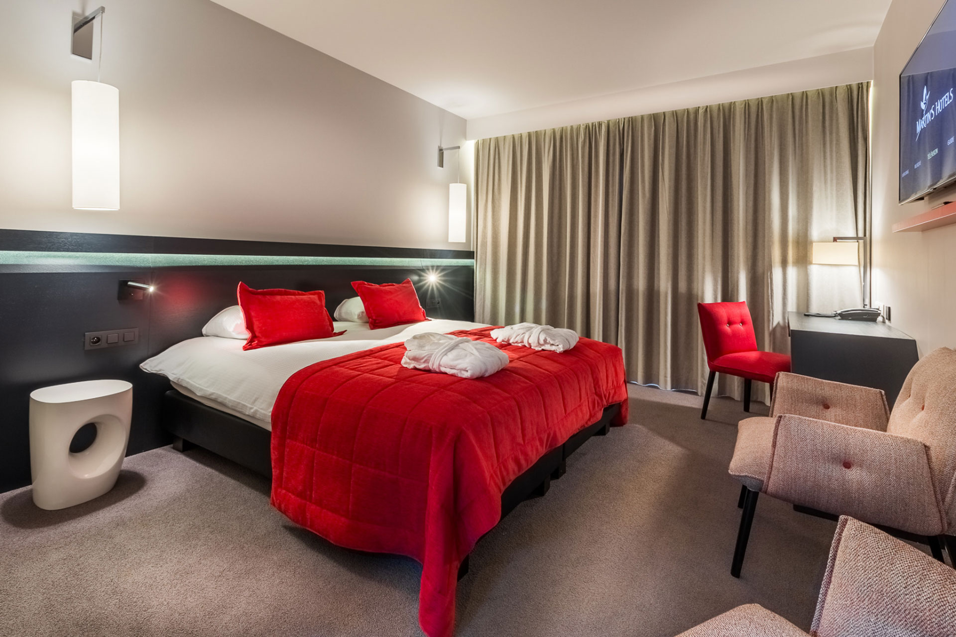 Hôtel Martin's Red - Tubize - Moderne - confortable - 4 étoiles - Diables Rouges
