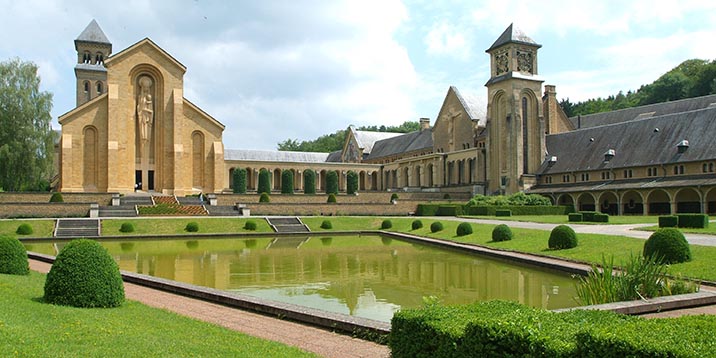 Etangs et cloître de l'Abbaye d'Orval