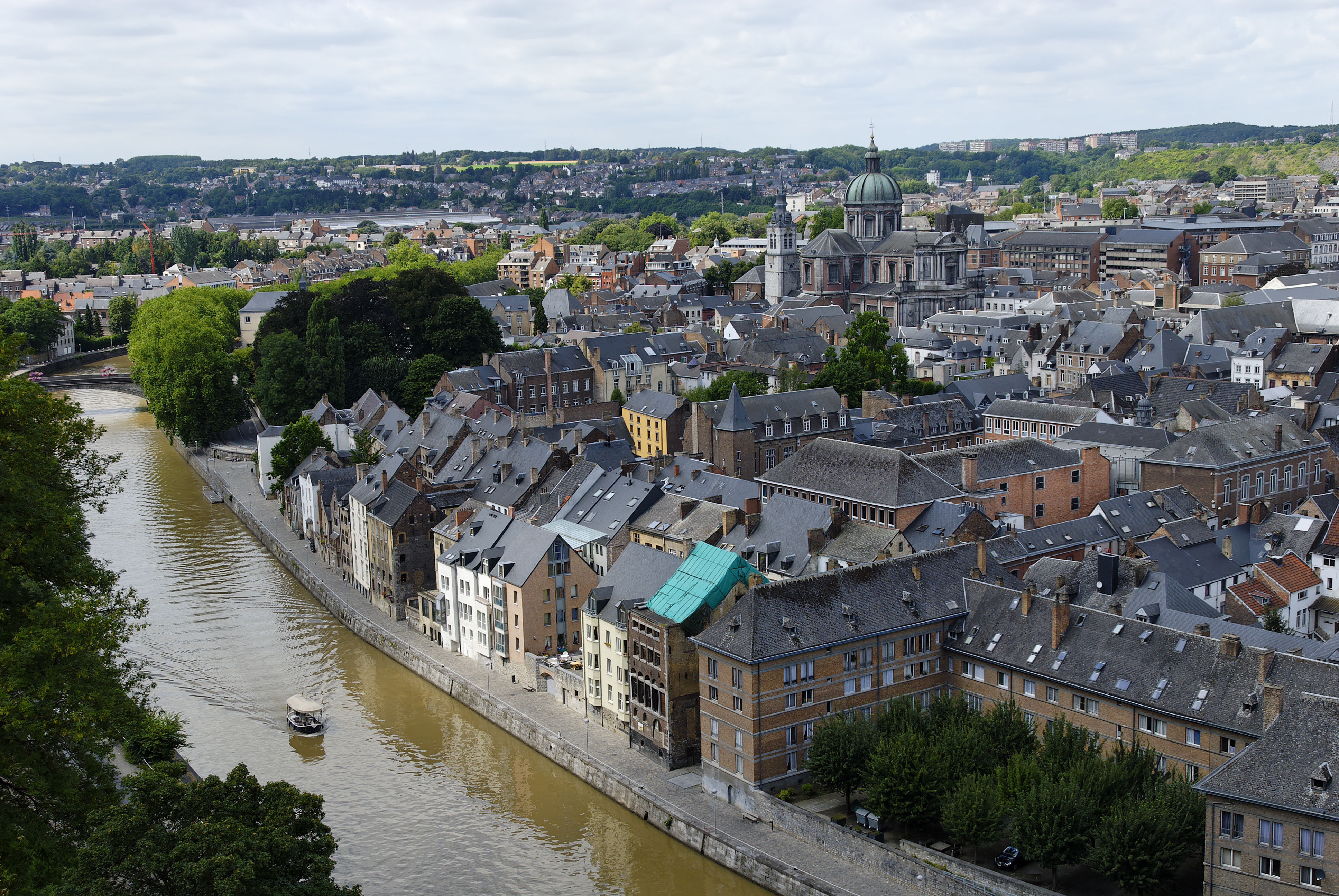 Vista de la ciudad de Namur y de su río, el Mosa