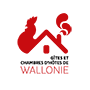 Coq rouge sur un toit - Logo de la Fédération Gîtes et Chambres d'hôtes de Wallonie