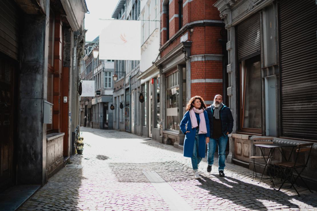Couple on a stroll in the city of Liège
