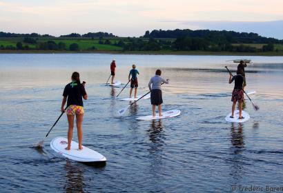 Espace Fun - Eau d'Heure - activités nautiques - kayak - canoë - planche à voile - bateaux à voile - stand-up paddle