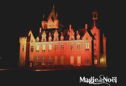 Château de Louvignies illuminé à l'occasion de la Magie de Noël