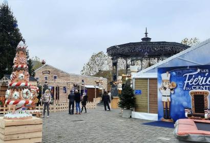Center of Ciney with its fun fair rides and Christmas decorations
