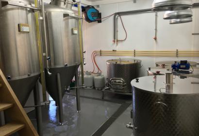 Metal brewing tanks