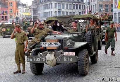 Tanks in Town - Mons - commémoration - war - guerre - mondial