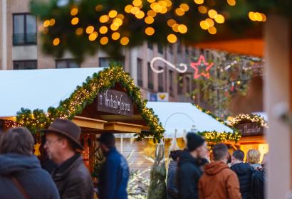 Enjoy a mulled wine at Louvain-la-Neuve's Christmas market
