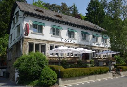 Discover L'Hermitage, a hotel restaurant in Houffalize, with its Bistrot des Saveurs restaurant