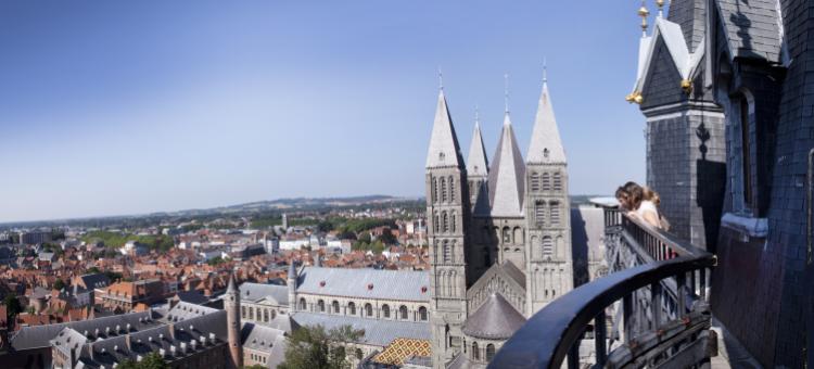 Vue aérienne de la Cathédrale Notre-Dame de Tournai
